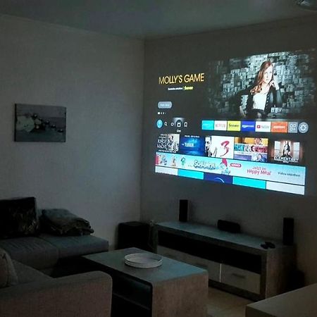 Easystay#4 Home Cinema Ferienwohnung In Kliniknaehe Mit Balkon, Boxspringbett & Netflix Bad Oeynhausen Exteriér fotografie
