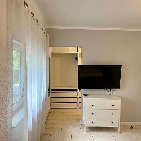 Easystay#4 Home Cinema Ferienwohnung In Kliniknaehe Mit Balkon, Boxspringbett & Netflix Bad Oeynhausen Exteriér fotografie